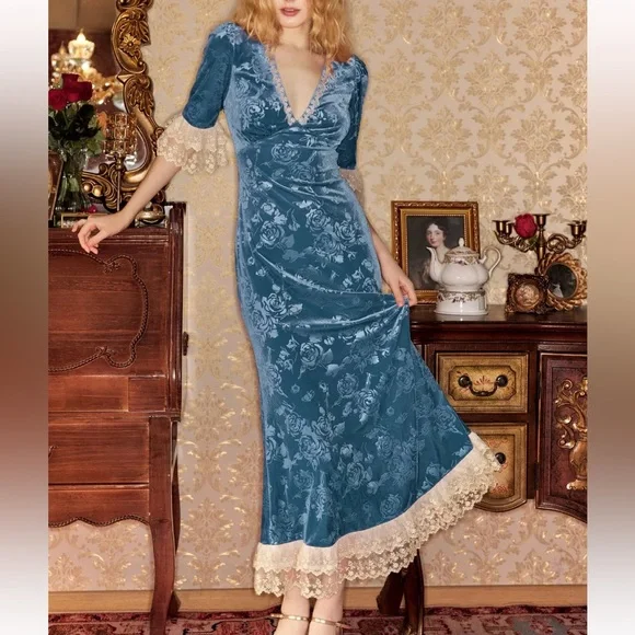 Lait Collection NWT Gwyneth Lace Velvet Maxi Dress in Lake Blue Large Coquette - Picture 1 of 15